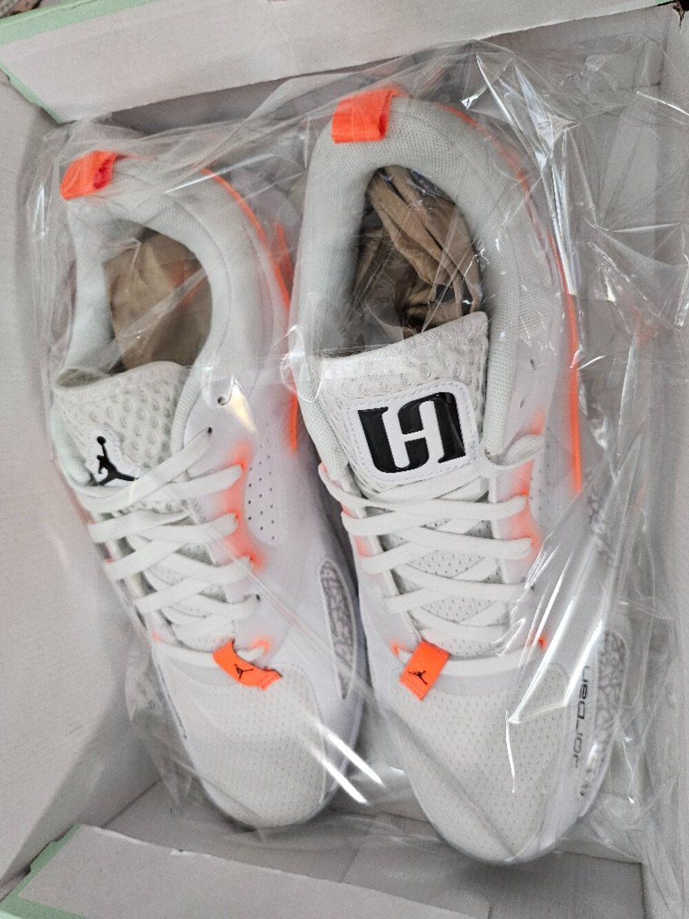 Jordan Heir Series White Total Orange Wolf Grey Sneakers IO0409-108 Mens 11.5 - Picture 9 of 9